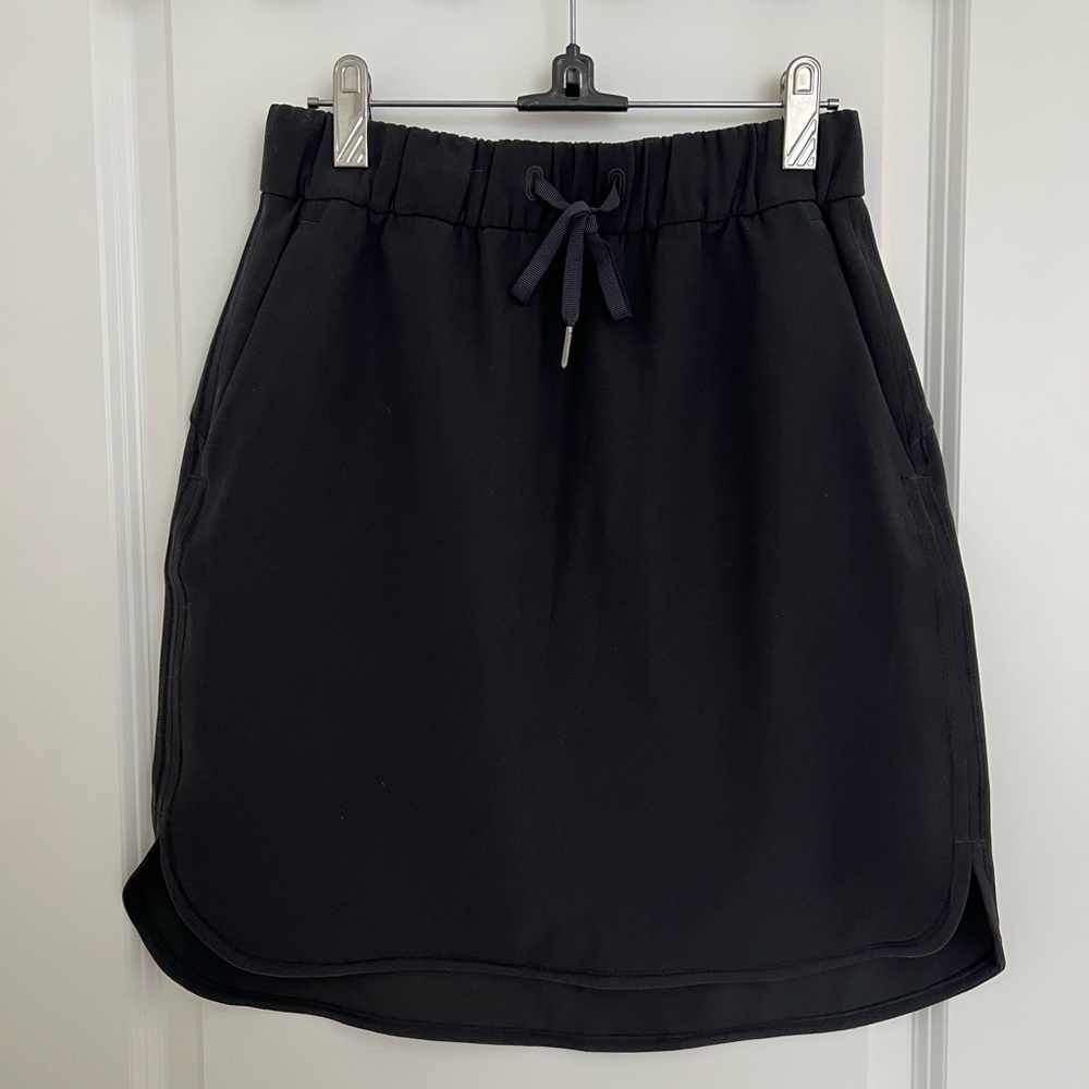 NWOT Lululemon On the Fly Skirt Sz 6